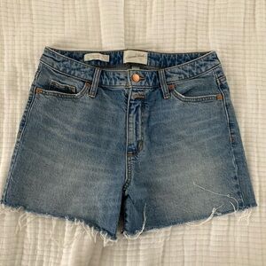 Universal Thread Medium Wash Denim Jeans